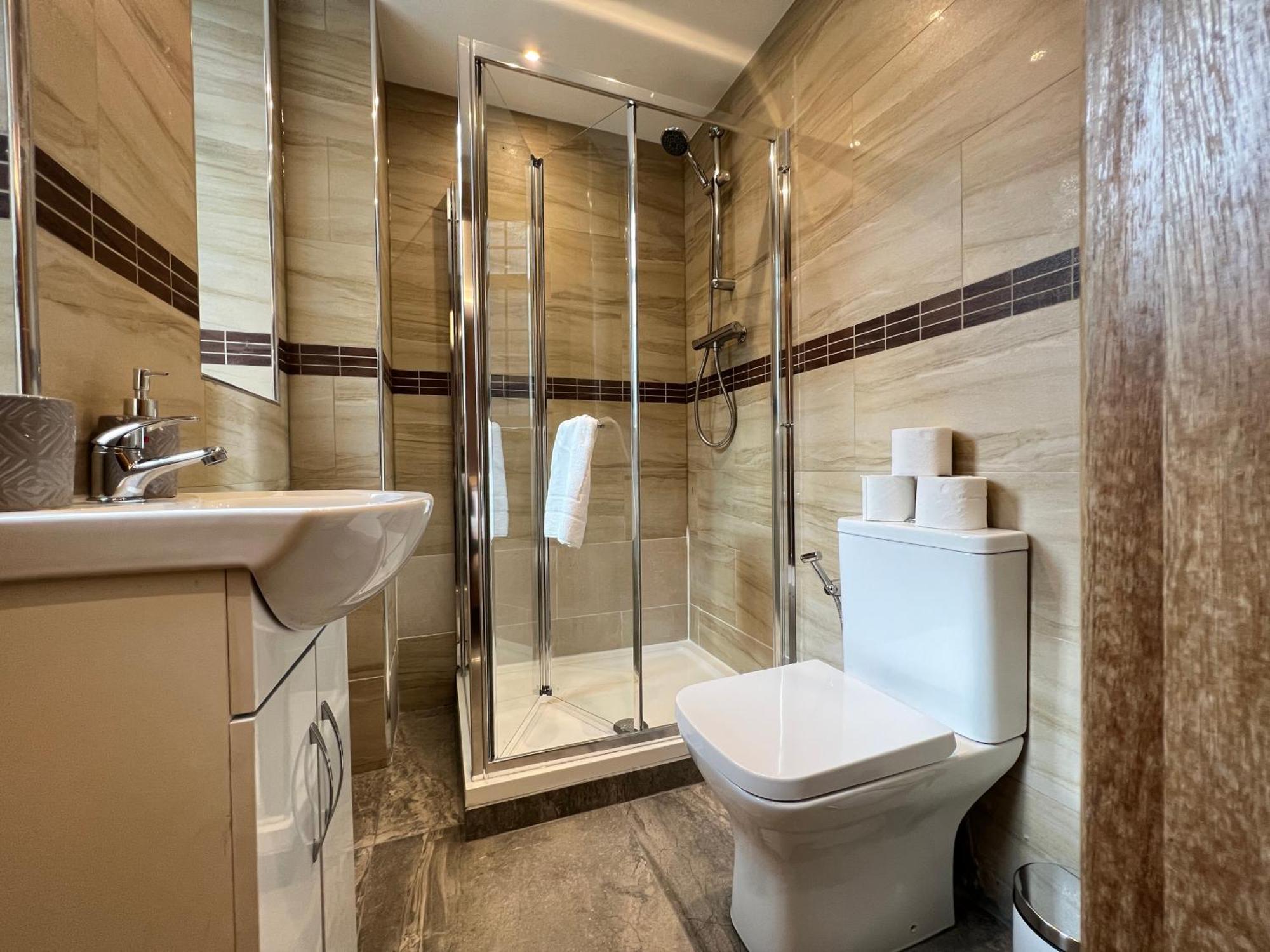 Luxe - Hyde Park - 2bed 3bath A/c + Lift Апартаменты